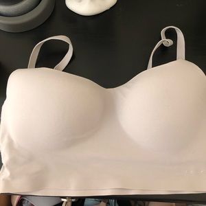 Victoria’s Secret PINK shapewear bra